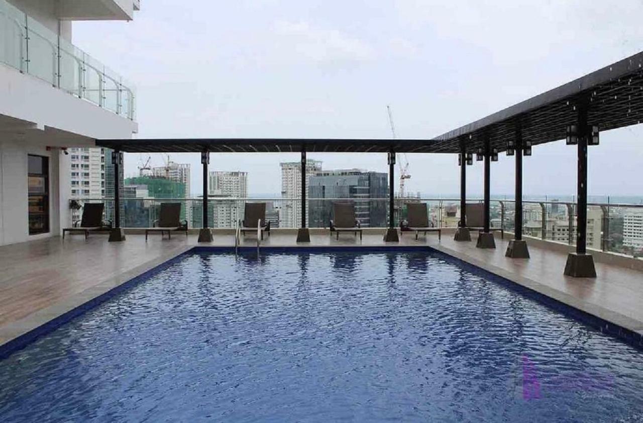 Trillium Residences Ayala Себу Экстерьер фото